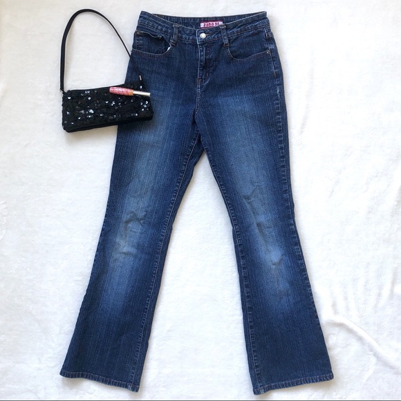 3/$20 | Y2K Zana•di High-Waisted Kickflare Jeans - Picture 2 of 4